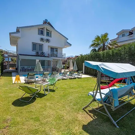 Ekiz Villa